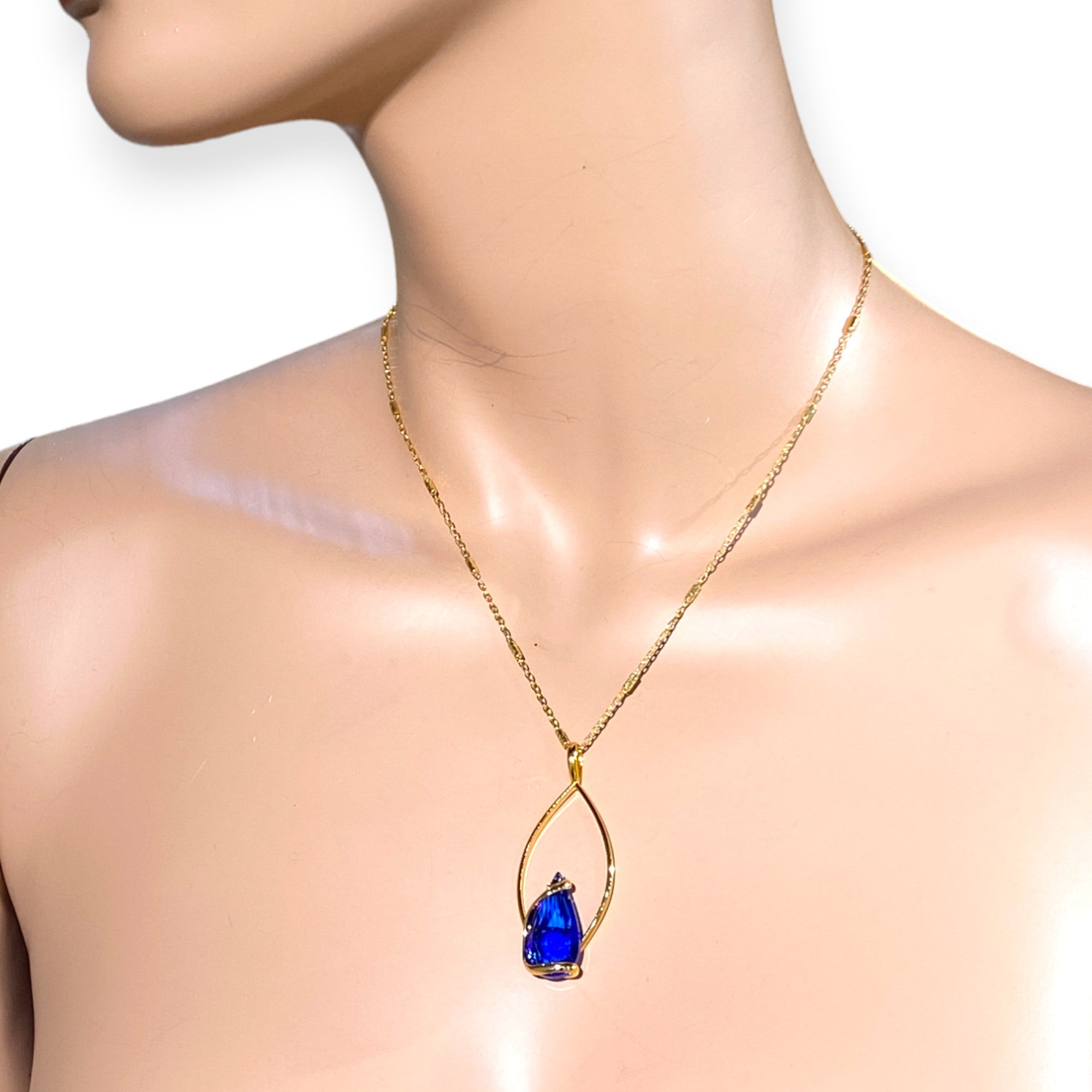 SAPPHIRE DROP CRYSTAL NECKLACE