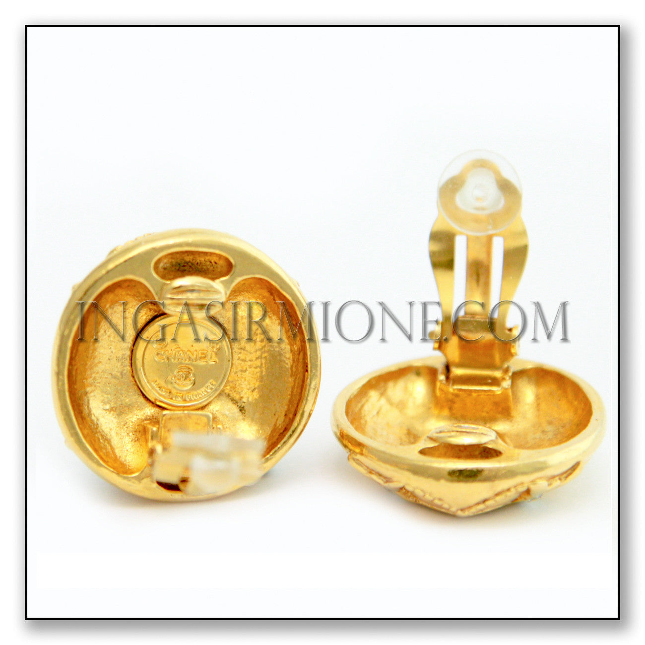 CHANEL GOLD ROUND EARRINGS