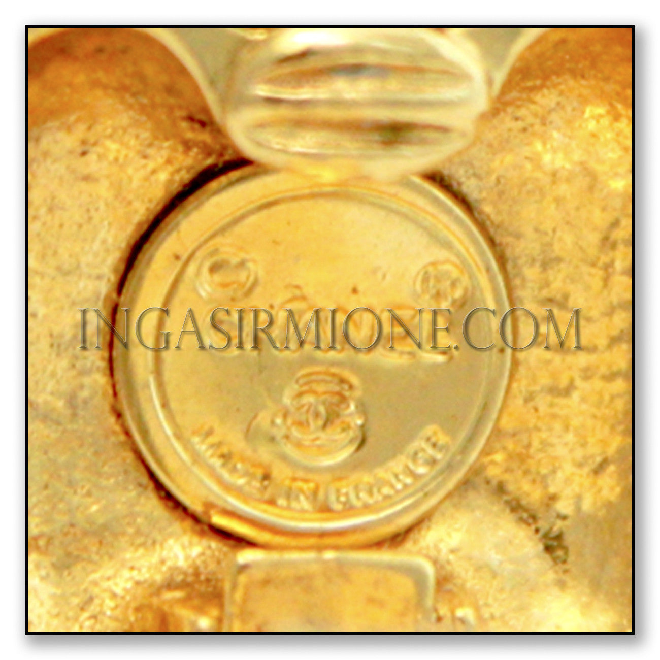 CHANEL GOLD ROUND EARRINGS