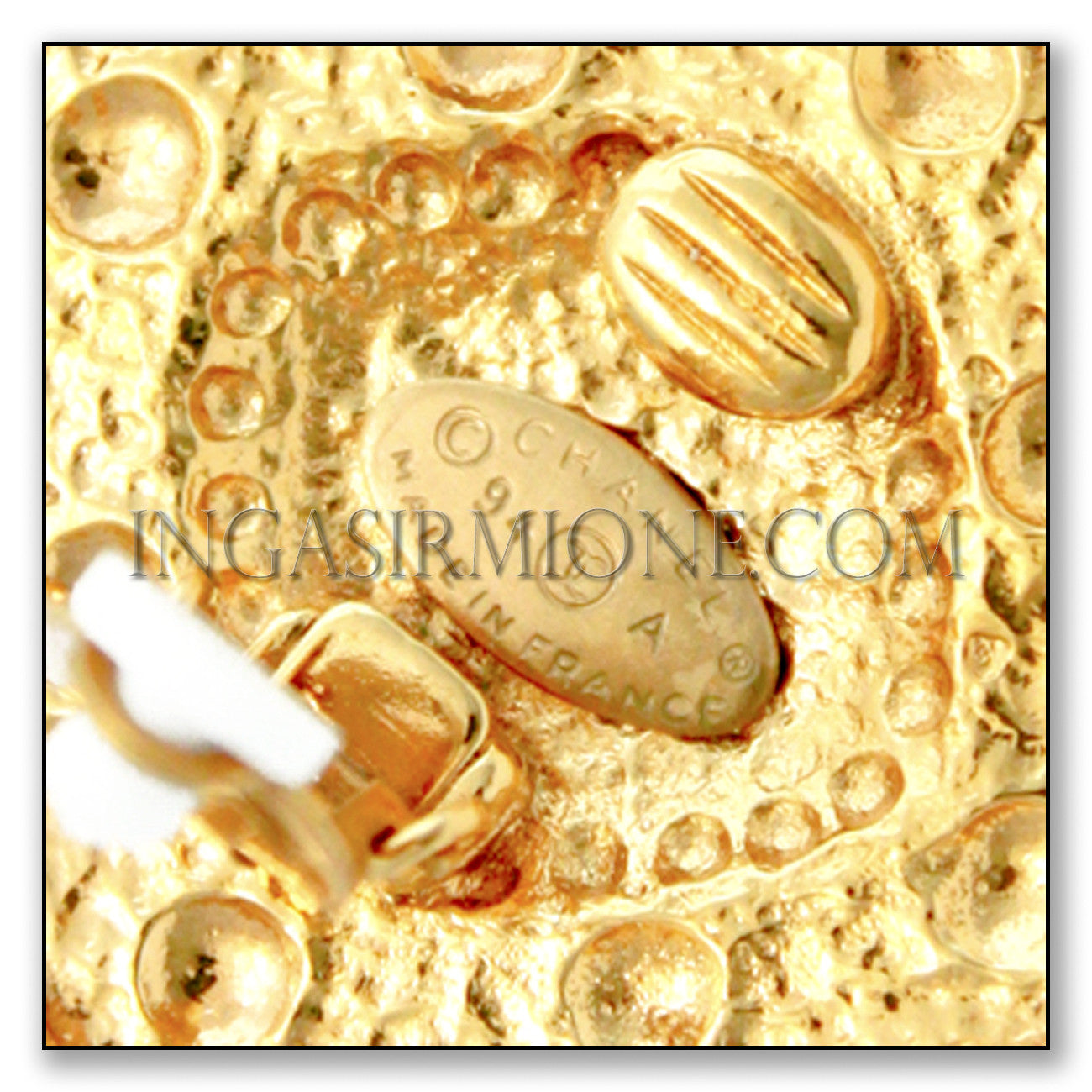 CHANEL CLIP ON EARRINGS