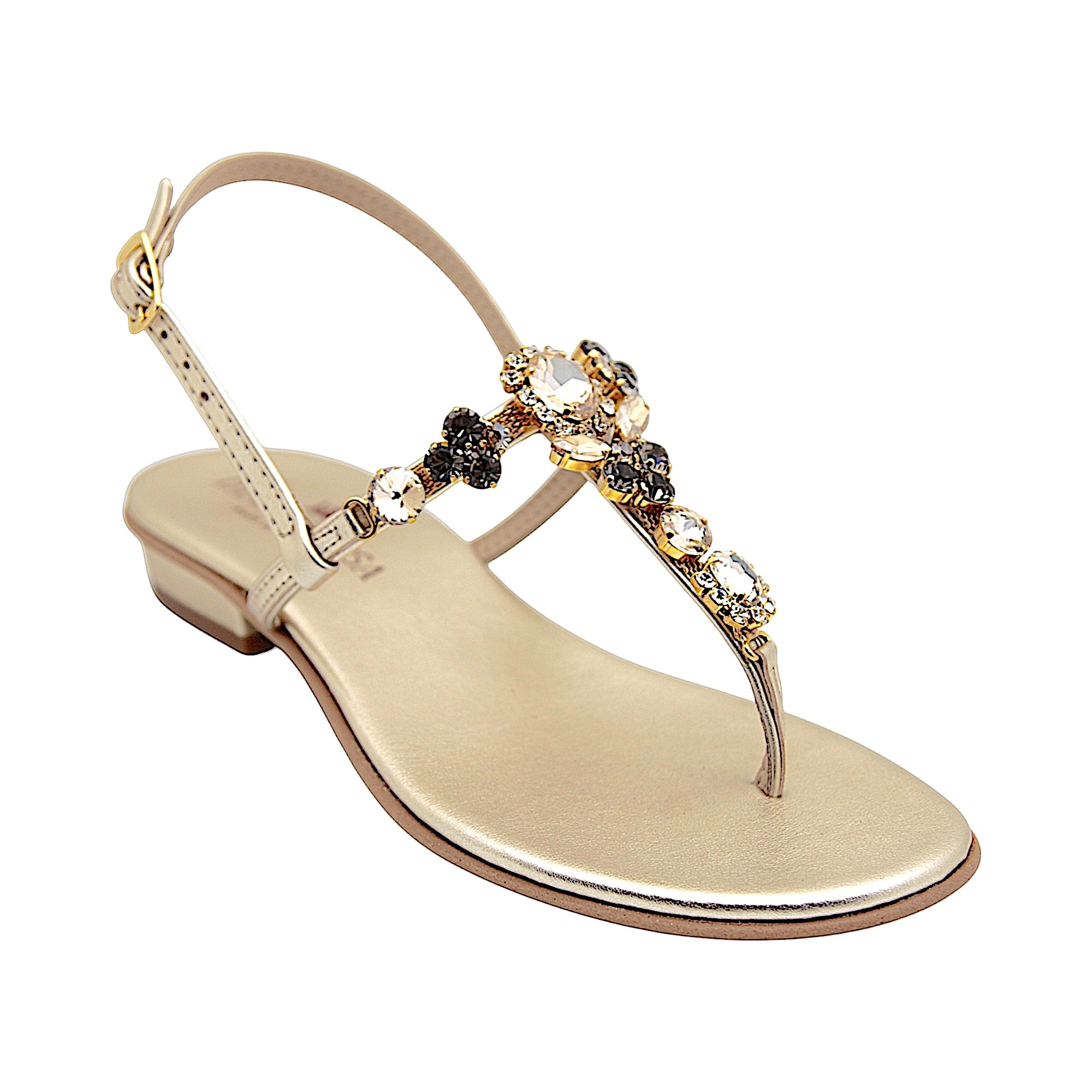 Sofia Platinum Jewel Sandal with milky white and crystal embellishments handmade in Italy
Elegant platinum jewel sandal with luminous decorative details
Refined DAMAPREZIOSA sandal born in Sirmione with soft white embellishments
