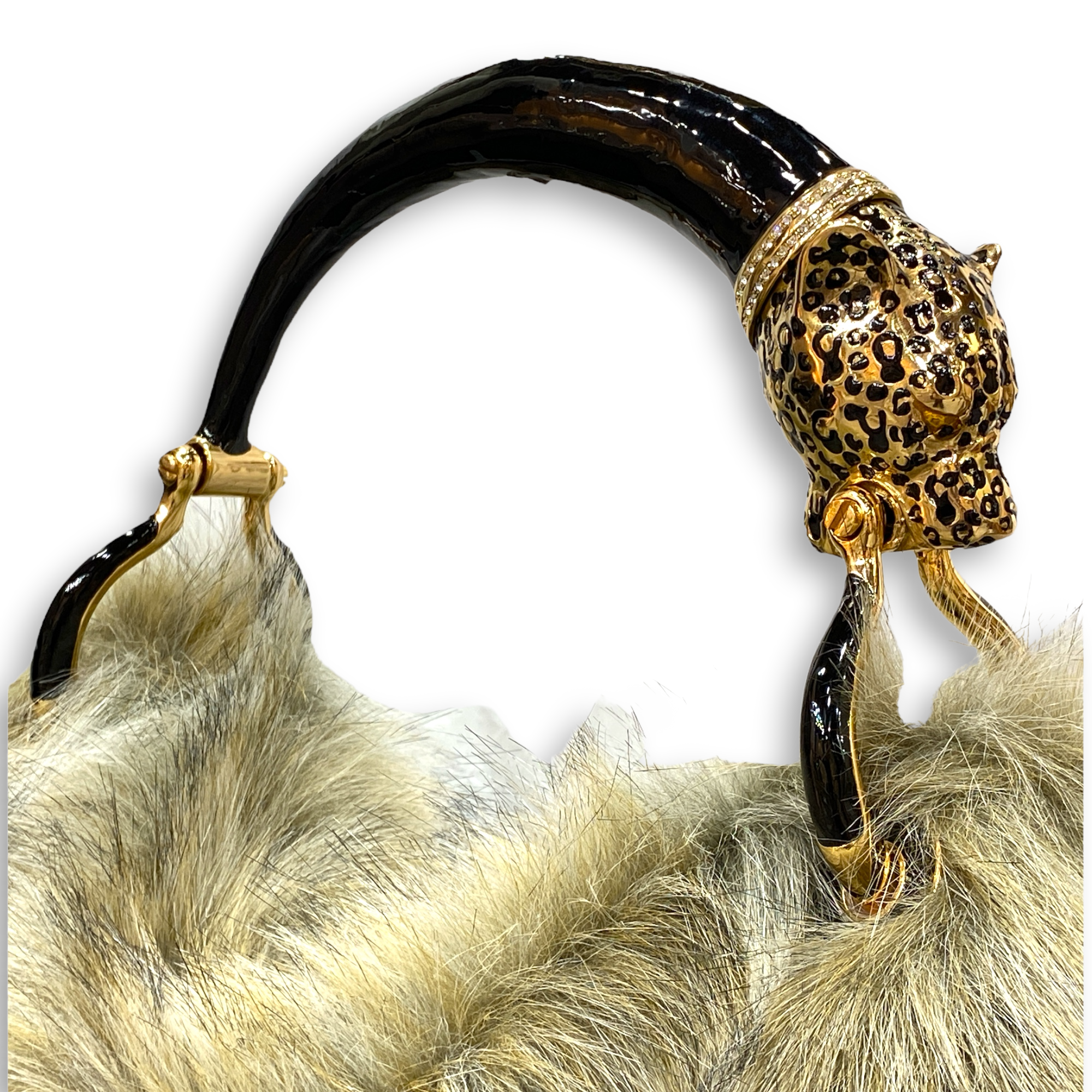 Precious handbag made in Italy in faux fur 