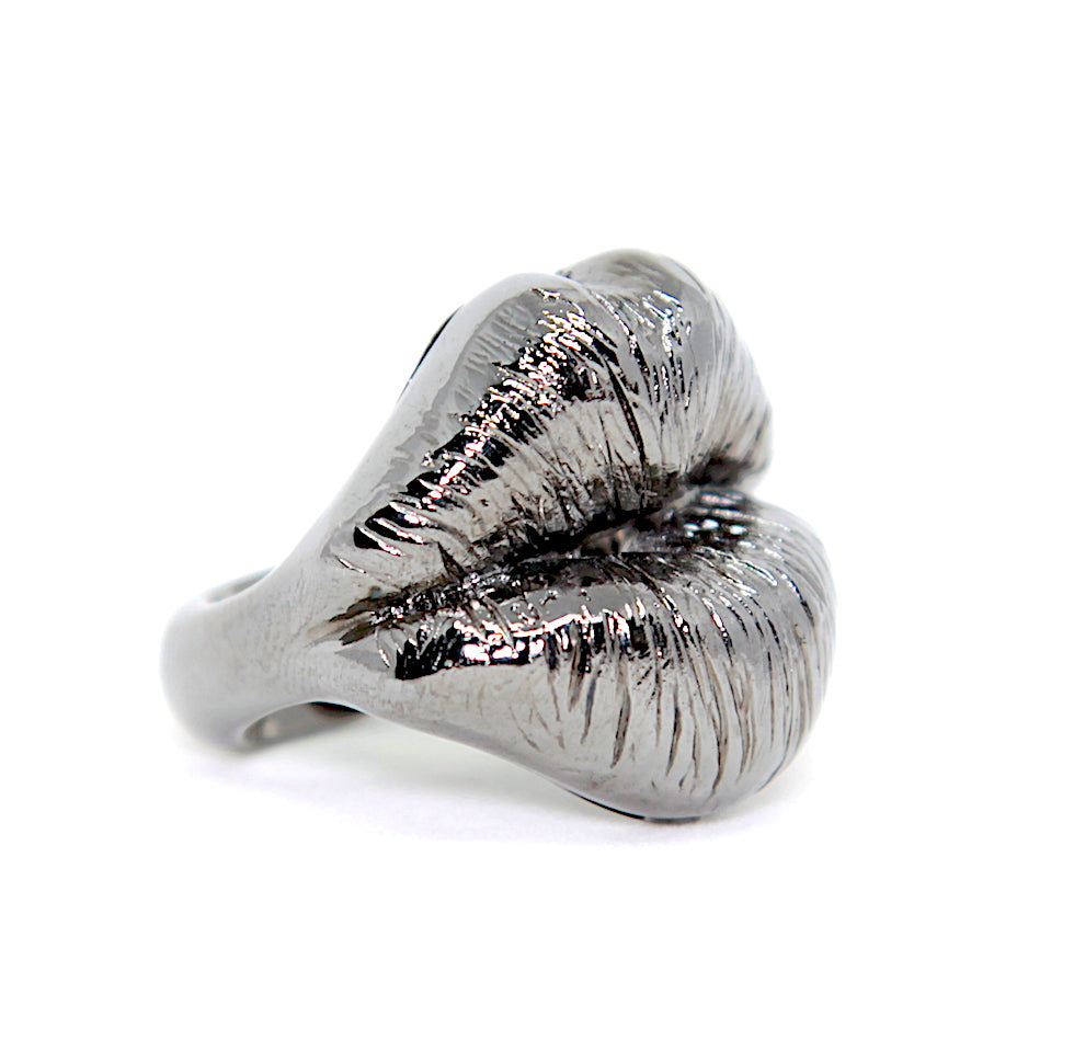 KISS RING BLACK SILVER PLATED