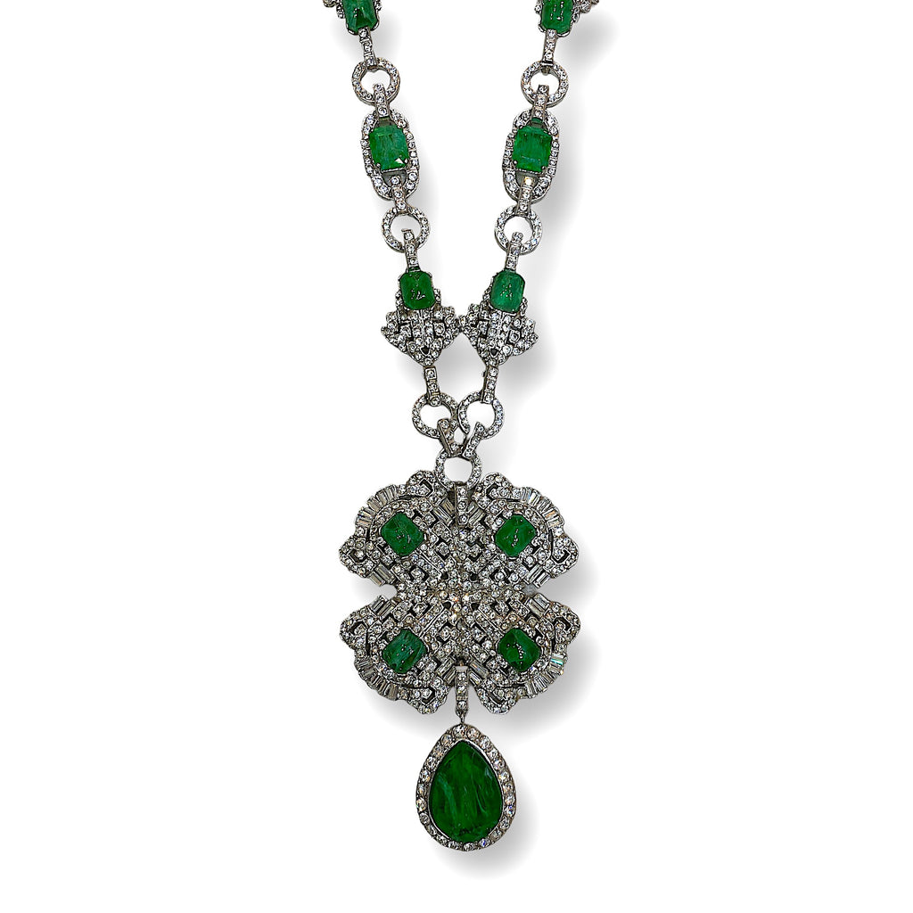 Precious Swarovski® crystals inspires the unique design of this extraordinary necklace realized in hypoallergenic rhodium plating metal.